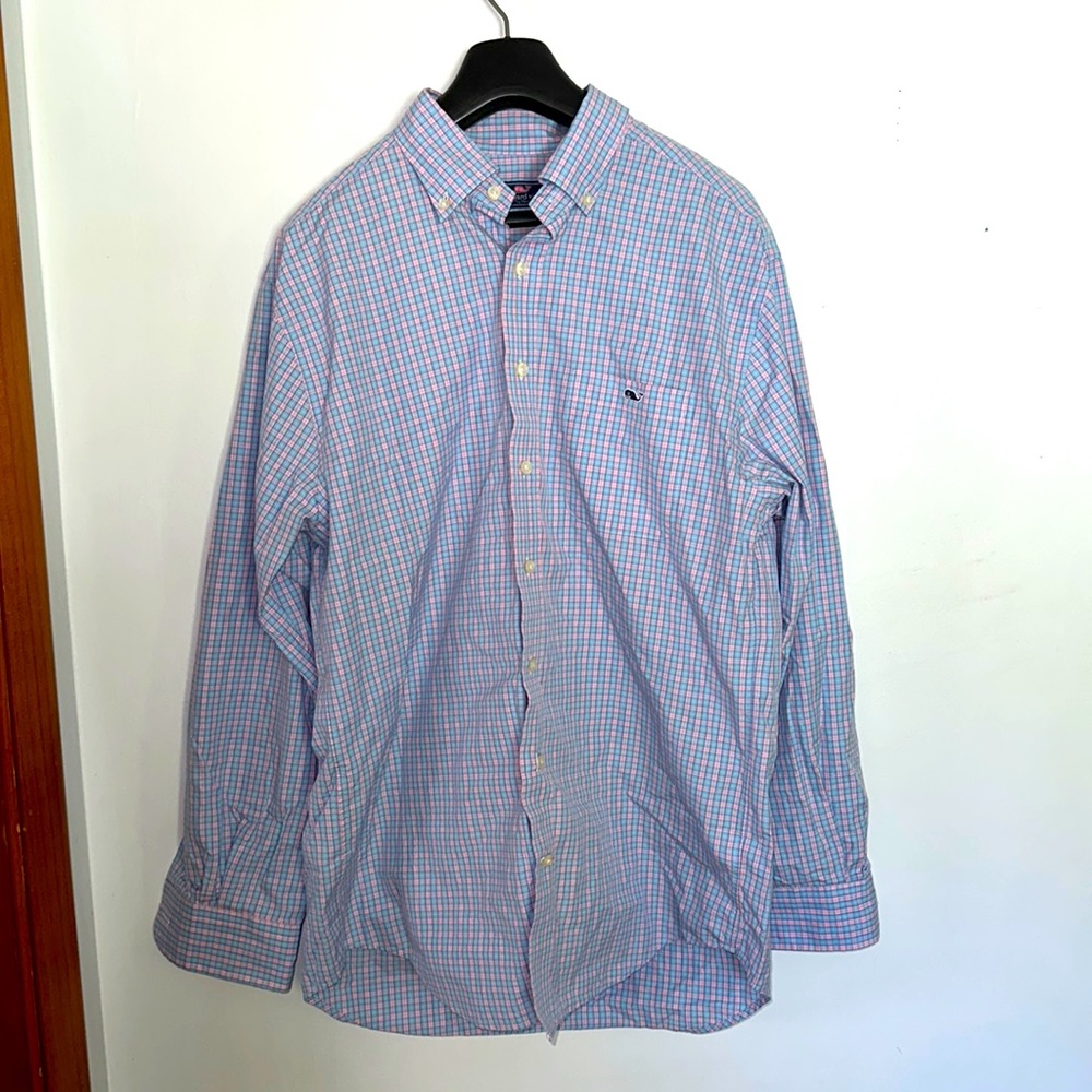 Vineyard Vines Button Down size medium
